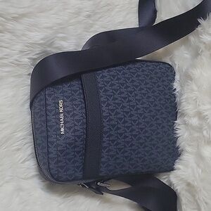 Michael Kors Crossbody Bag